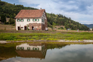 schloessle-von-effringen-mit-teich_foto-schwarzwaelder-freilichtmuseum-vogtsbauernhof